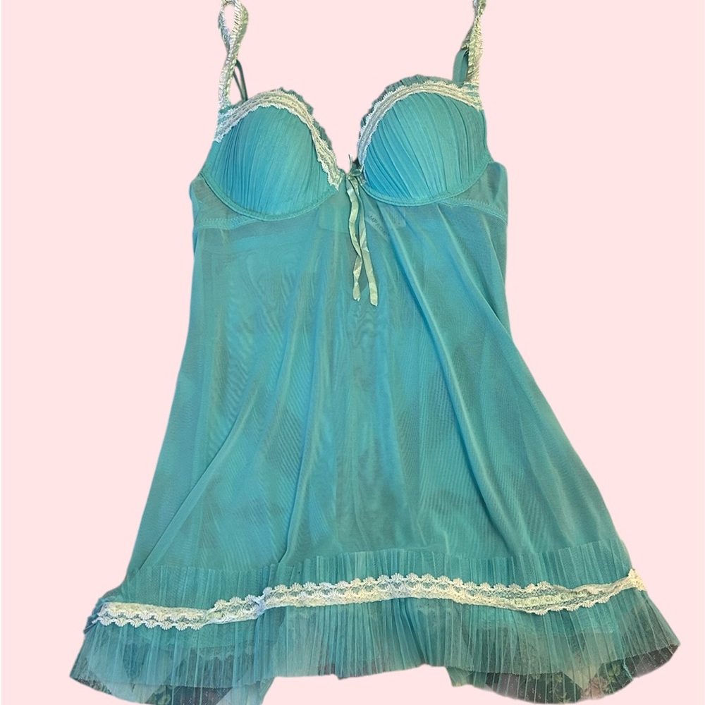 Super cute blue frilly lace cami top🩵